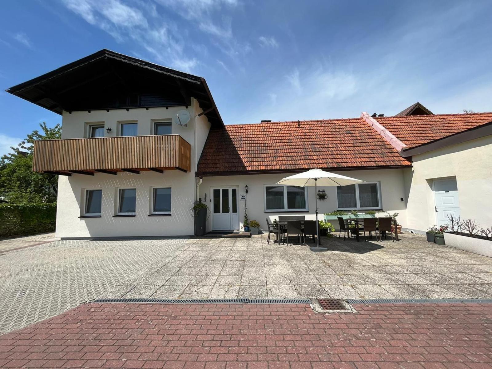 Danner Familien-Ferienwohnungen Schoerfling Am Attersee ภายนอก รูปภาพ